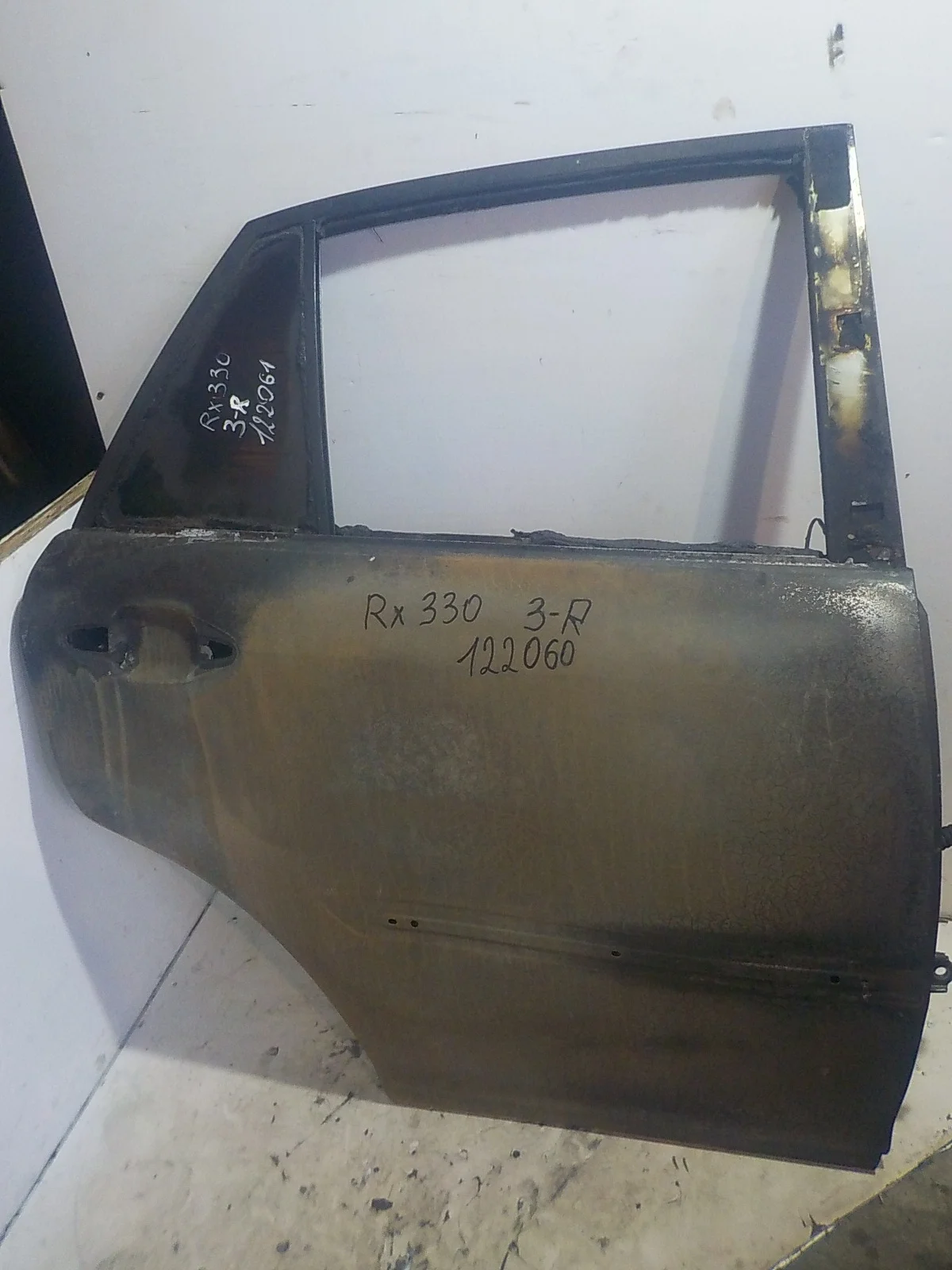 Дверь Toyota Harrier XU30 (2003—2013) Зад Право