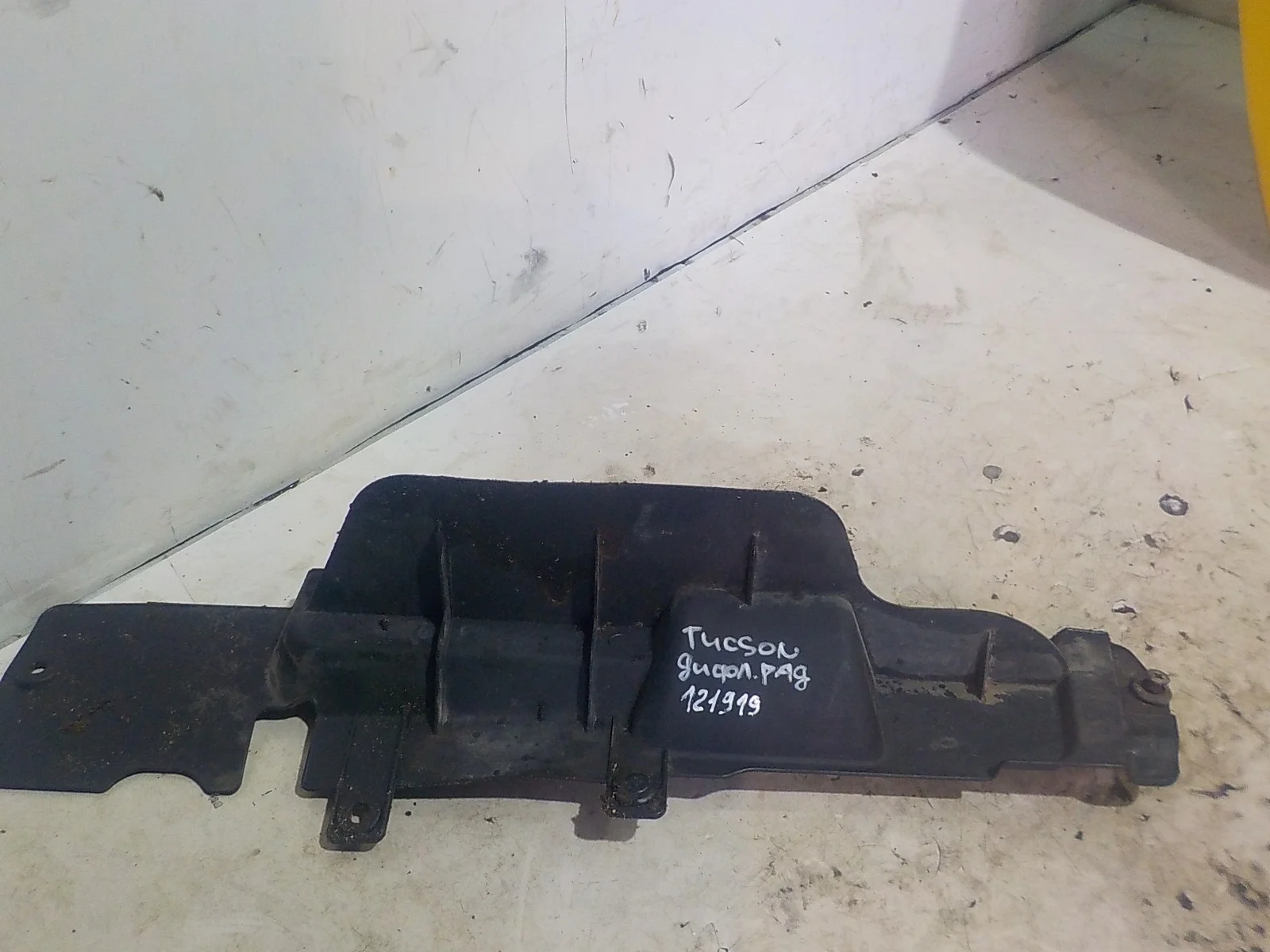 Дефлектор радиатора Hyundai Tucson I (2004—2015)