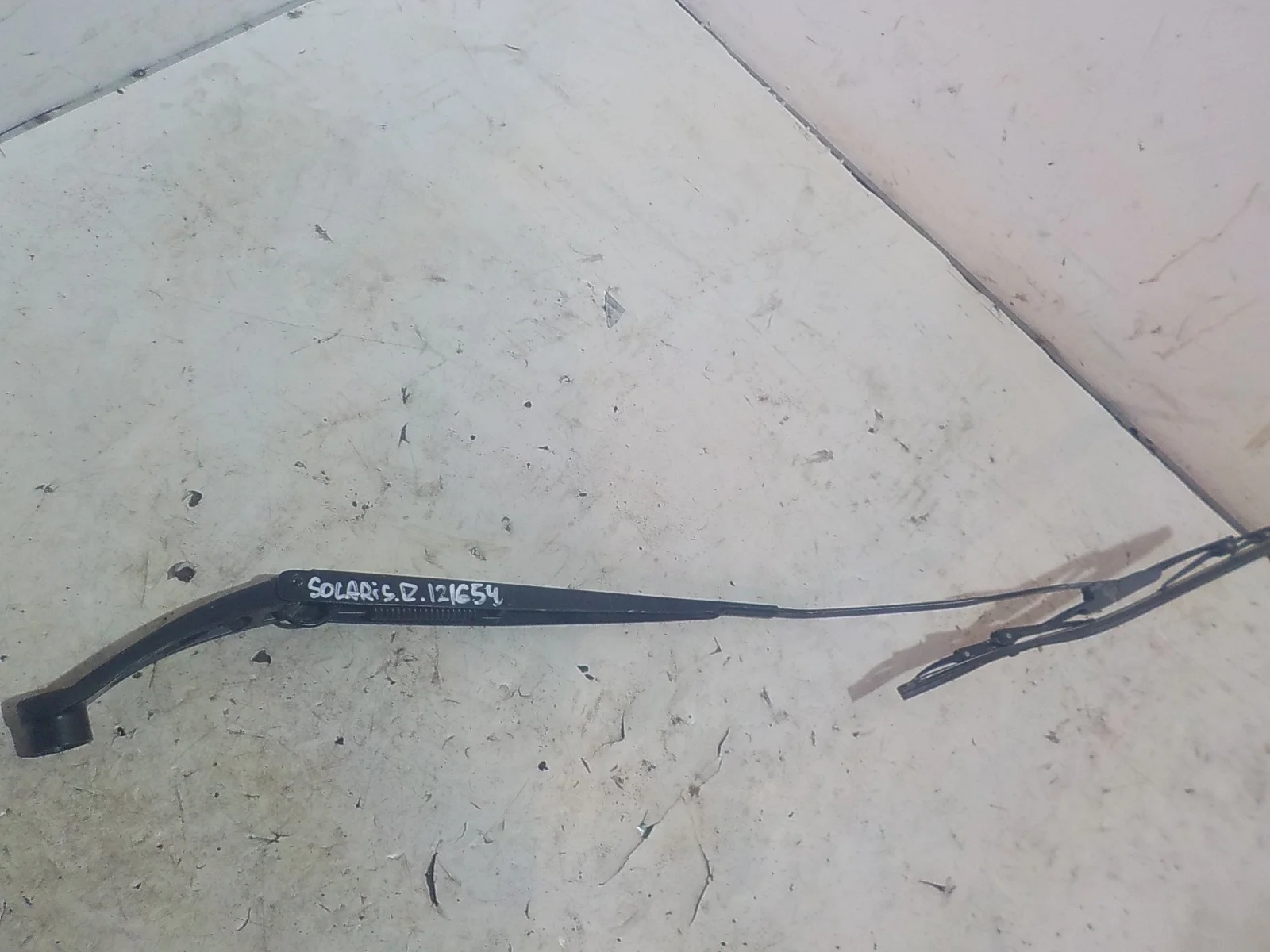 Поводок стеклоочистителя Hyundai Solaris I (2010—2014) Перед Право