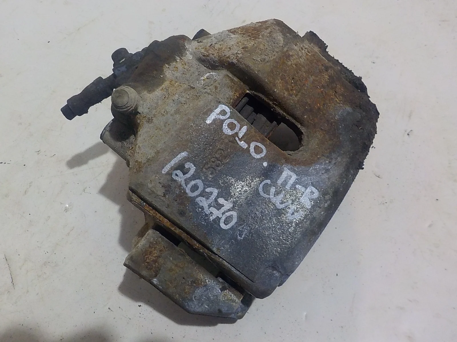 суппорт Volkswagen Polo IV рестайлинг (2005—2009) Перед Право