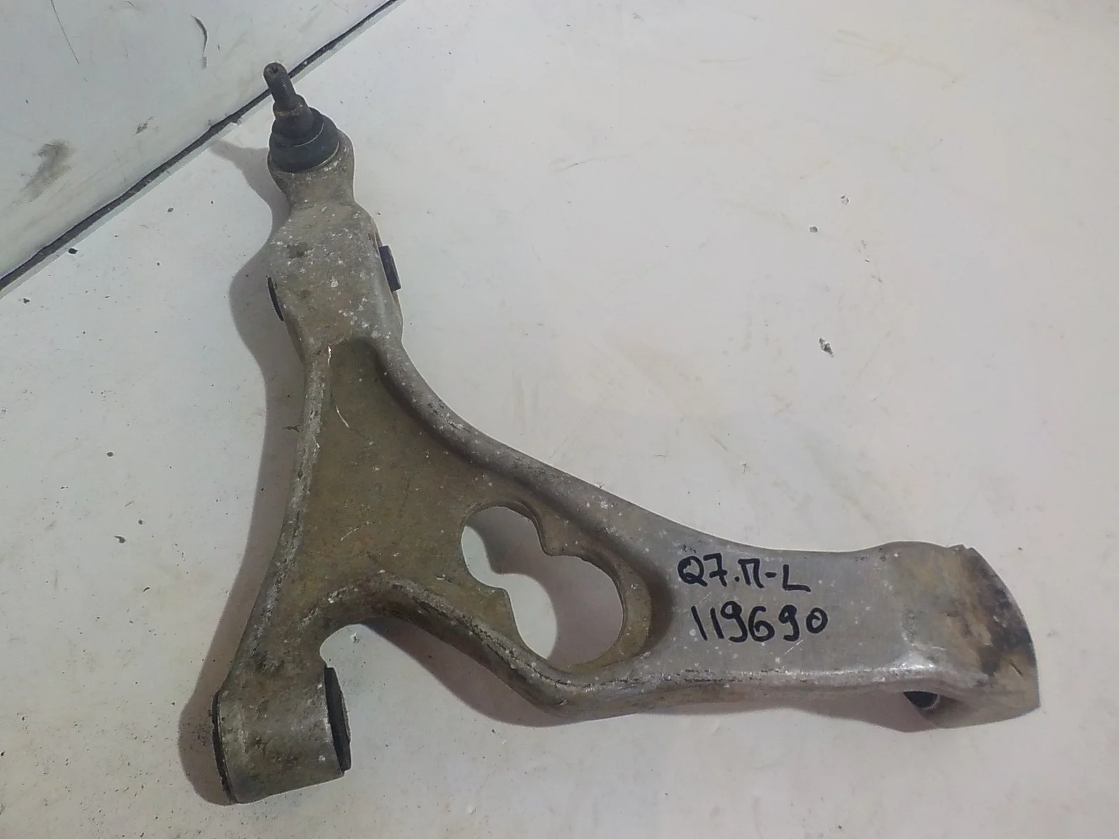 Рычаг Porsche Cayenne II (2010—2014) Перед Лево