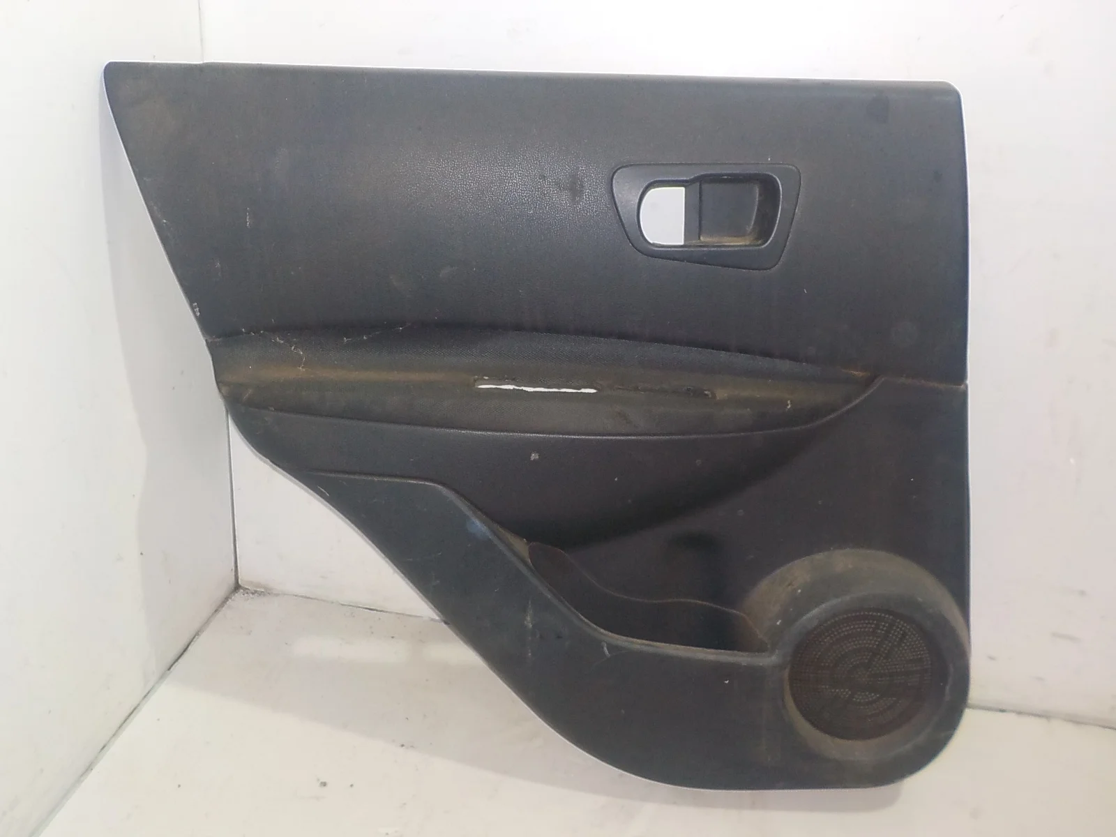 Обшивка двери Nissan Qashqai I рестайлинг (2010—2013) Зад Лево