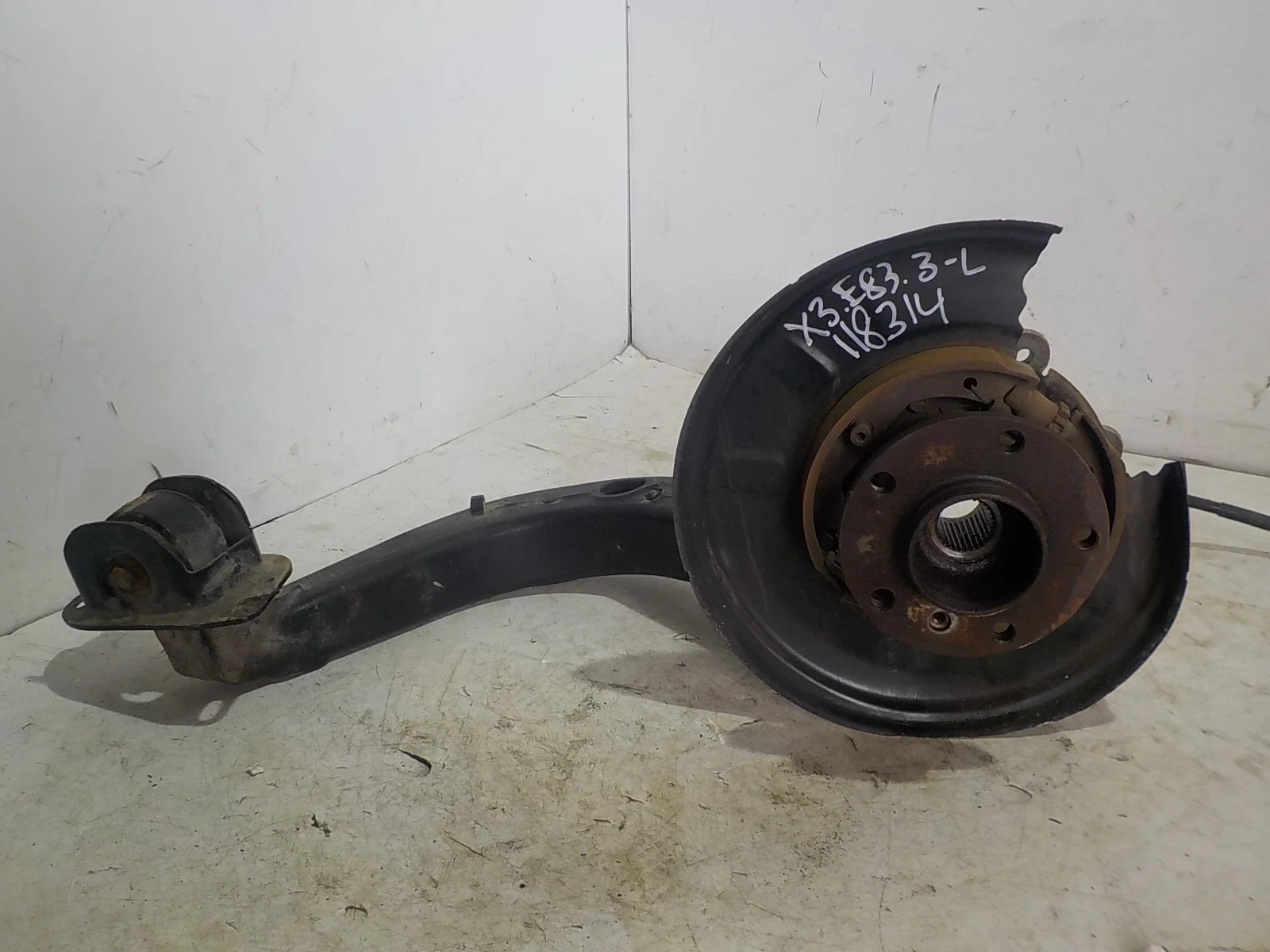 продольный рычаг BMW X3 E83 рестайлинг (2006—2010) Зад Лево