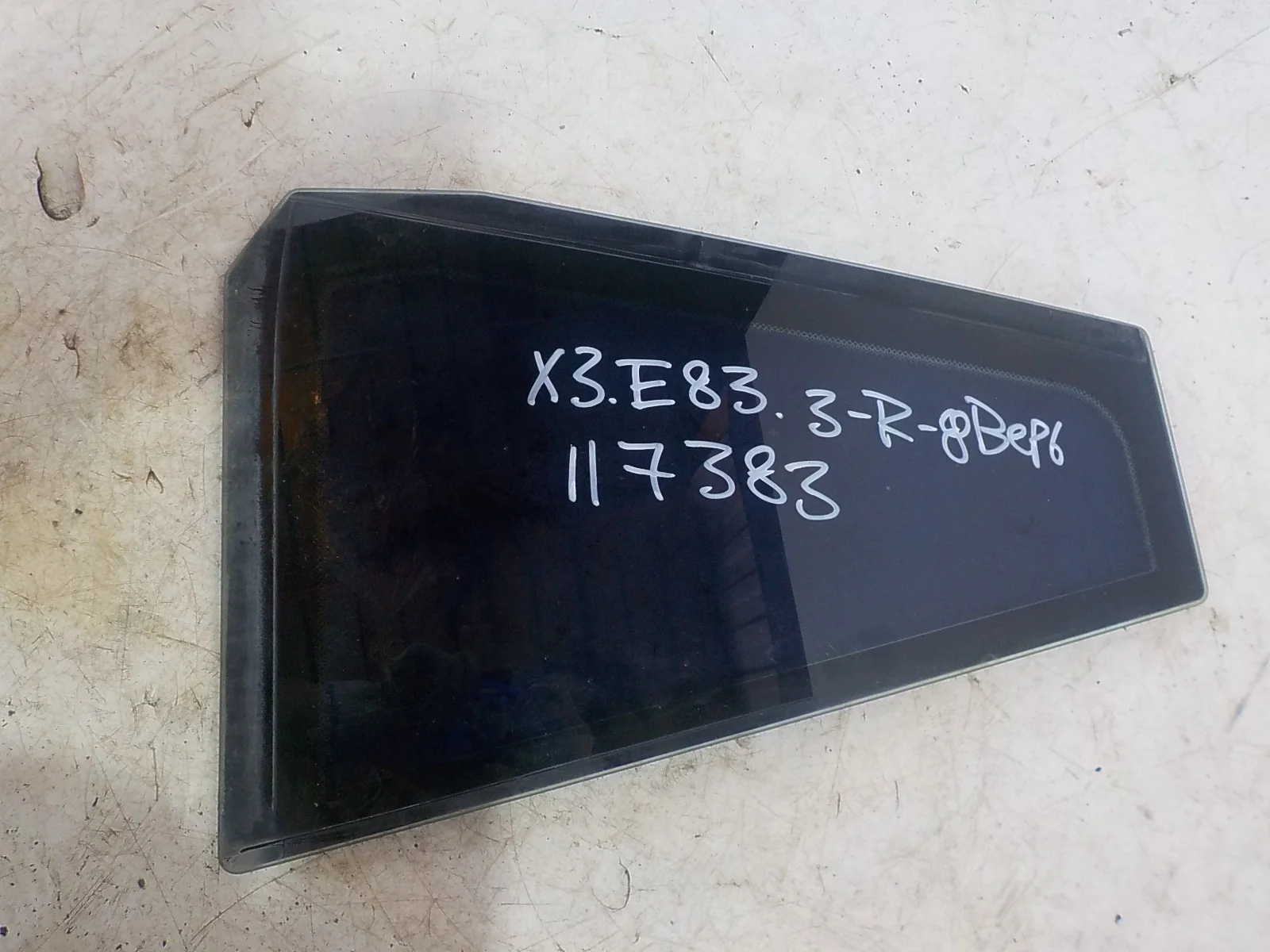 стекло BMW X3 E83 (2003—2006) Зад Право