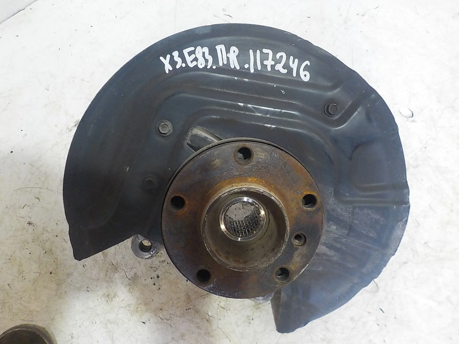 кулак поворотный BMW X3 E83 (2003—2006) Перед Право