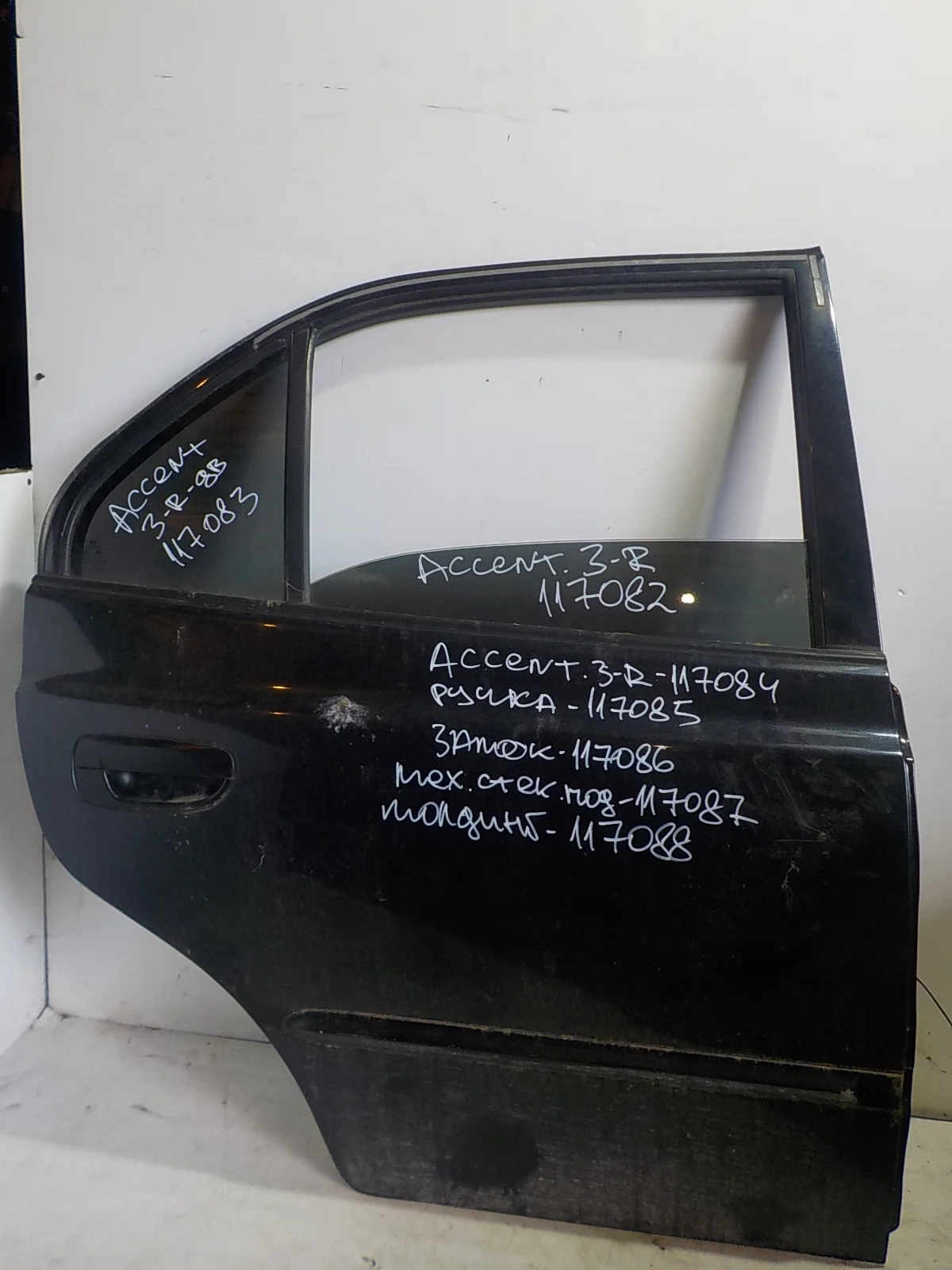 стекло Hyundai Accent II (1999—2012) Зад Право