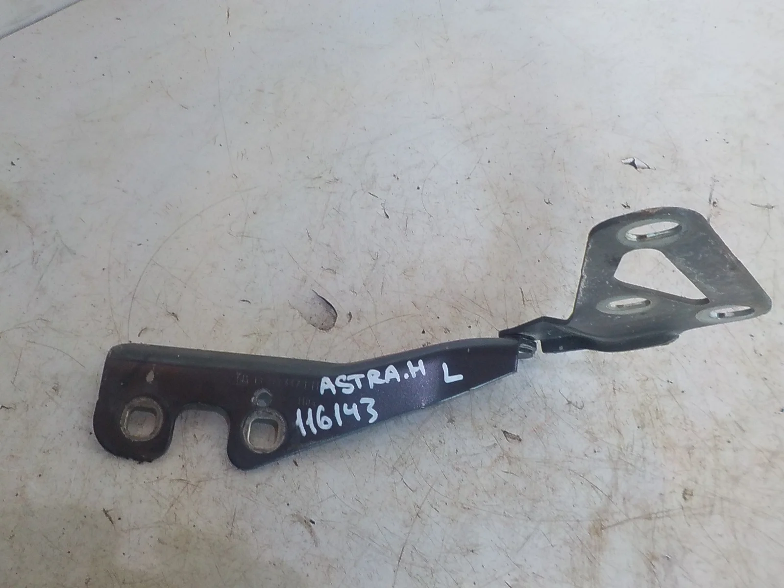 Петля капота Opel Astra H (2004—2007) Перед Лево