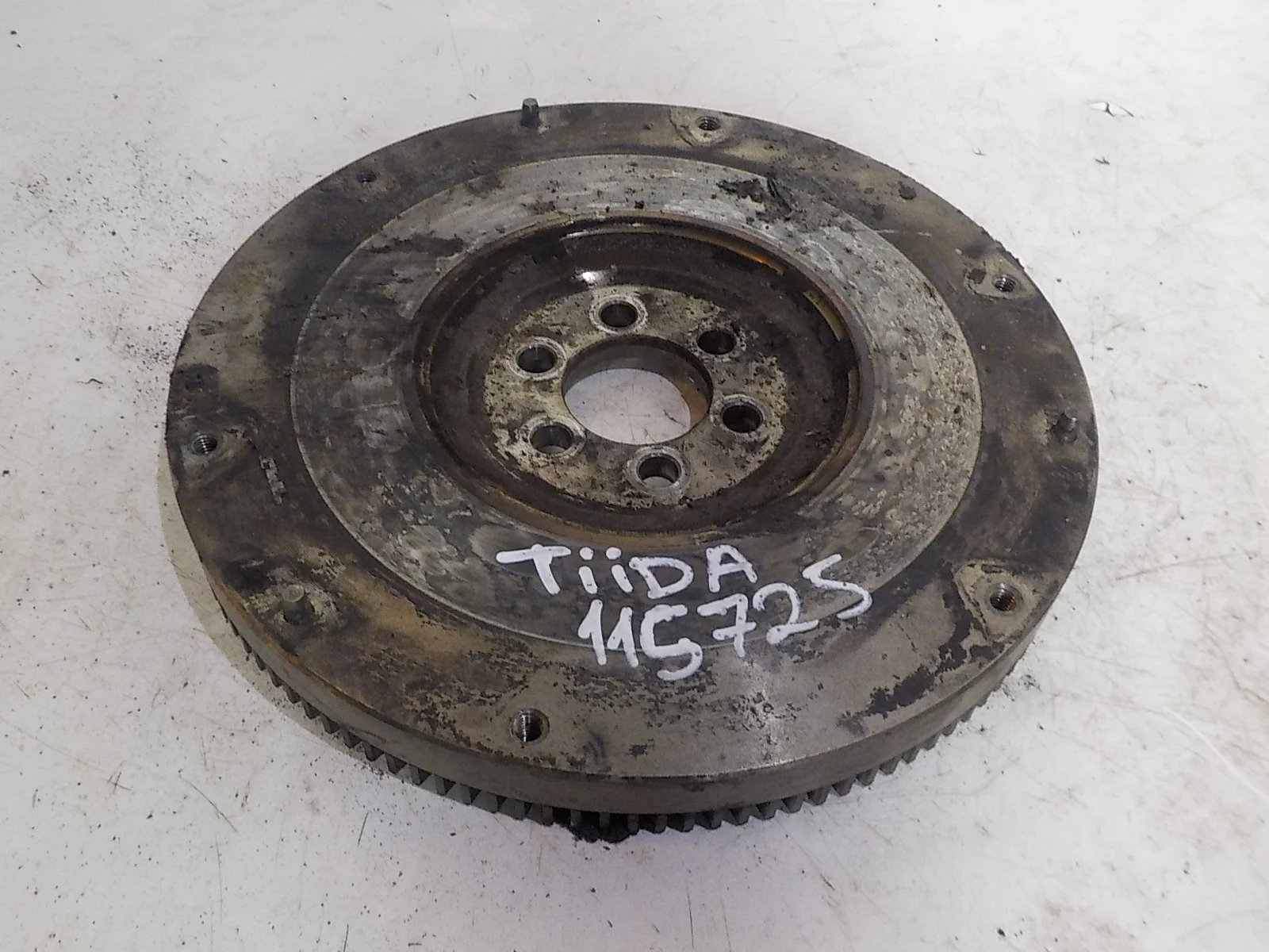 Маховик Nissan Tiida C11 (2004—2012)