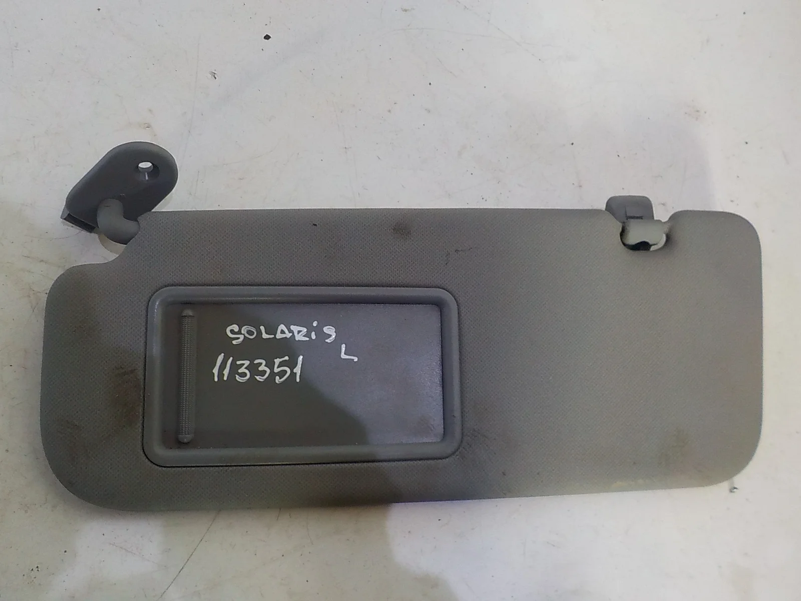 козырек Hyundai Solaris I (2010—2014) Перед Лево