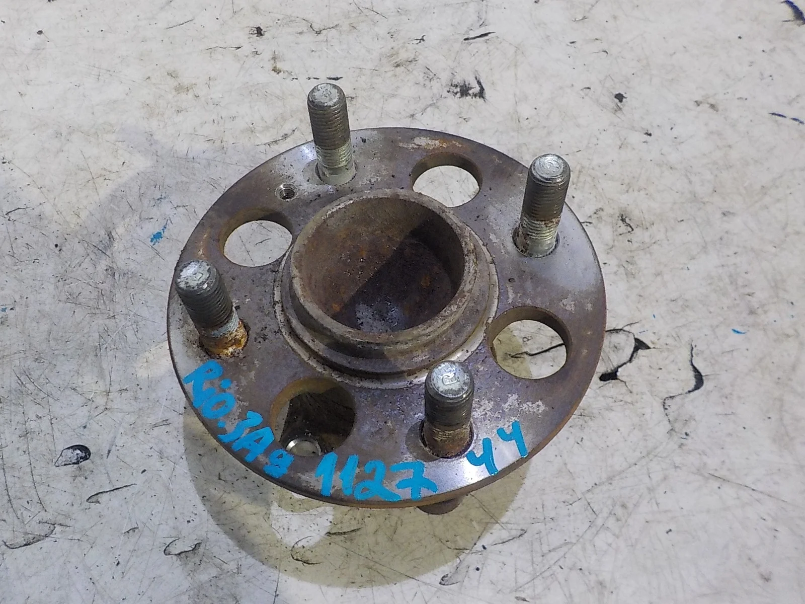 Ступица Kia Rio III рестайлинг (2015—2017) Зад