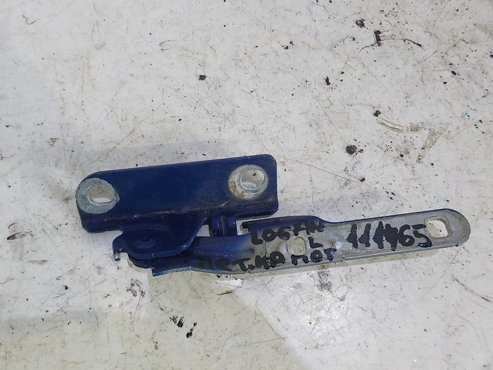 Петля капота ВАЗ (LADA) Largus I (2012—2021) Перед Лево