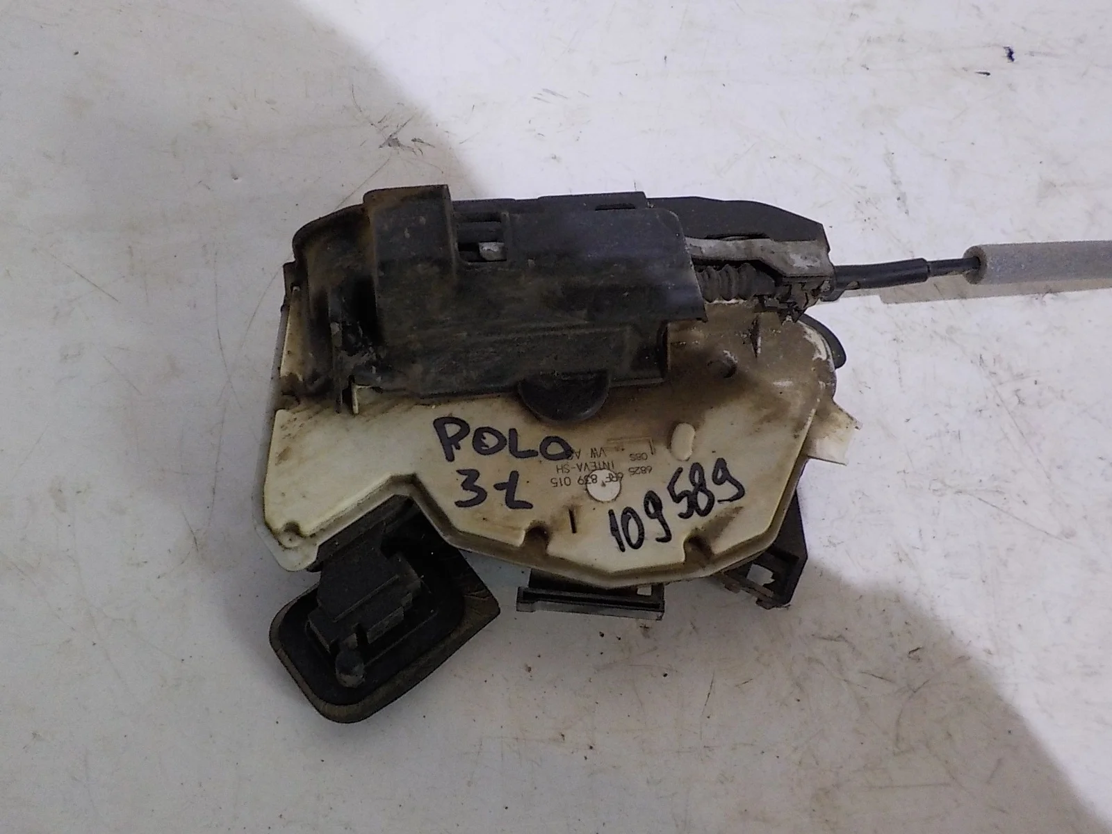 Замок двери Volkswagen Polo V (2009—2015) Зад Лево