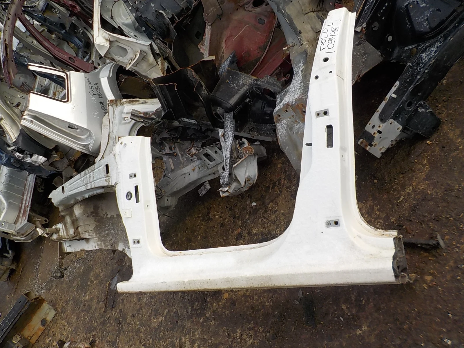 боковина кузова Volkswagen Polo V (2009—2015)  Лево