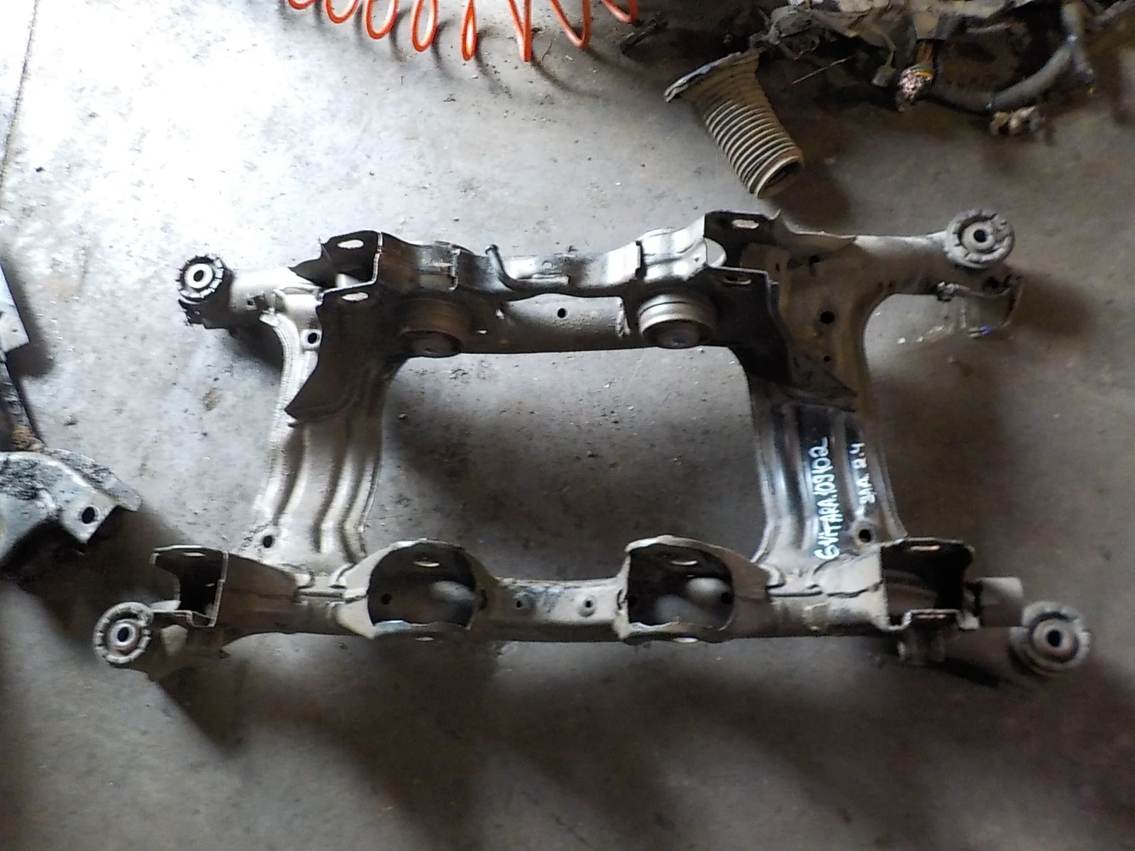 Балка задняя Suzuki Grand Vitara II (2005—2008) Зад