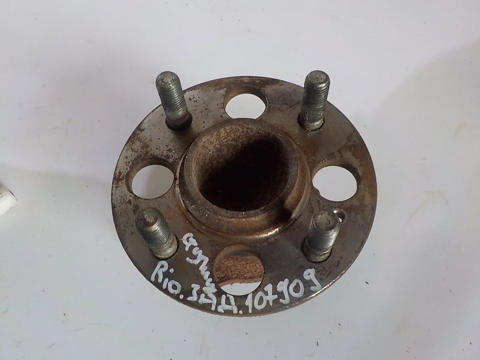 Ступица Kia Rio III рестайлинг (2015—2017) Зад