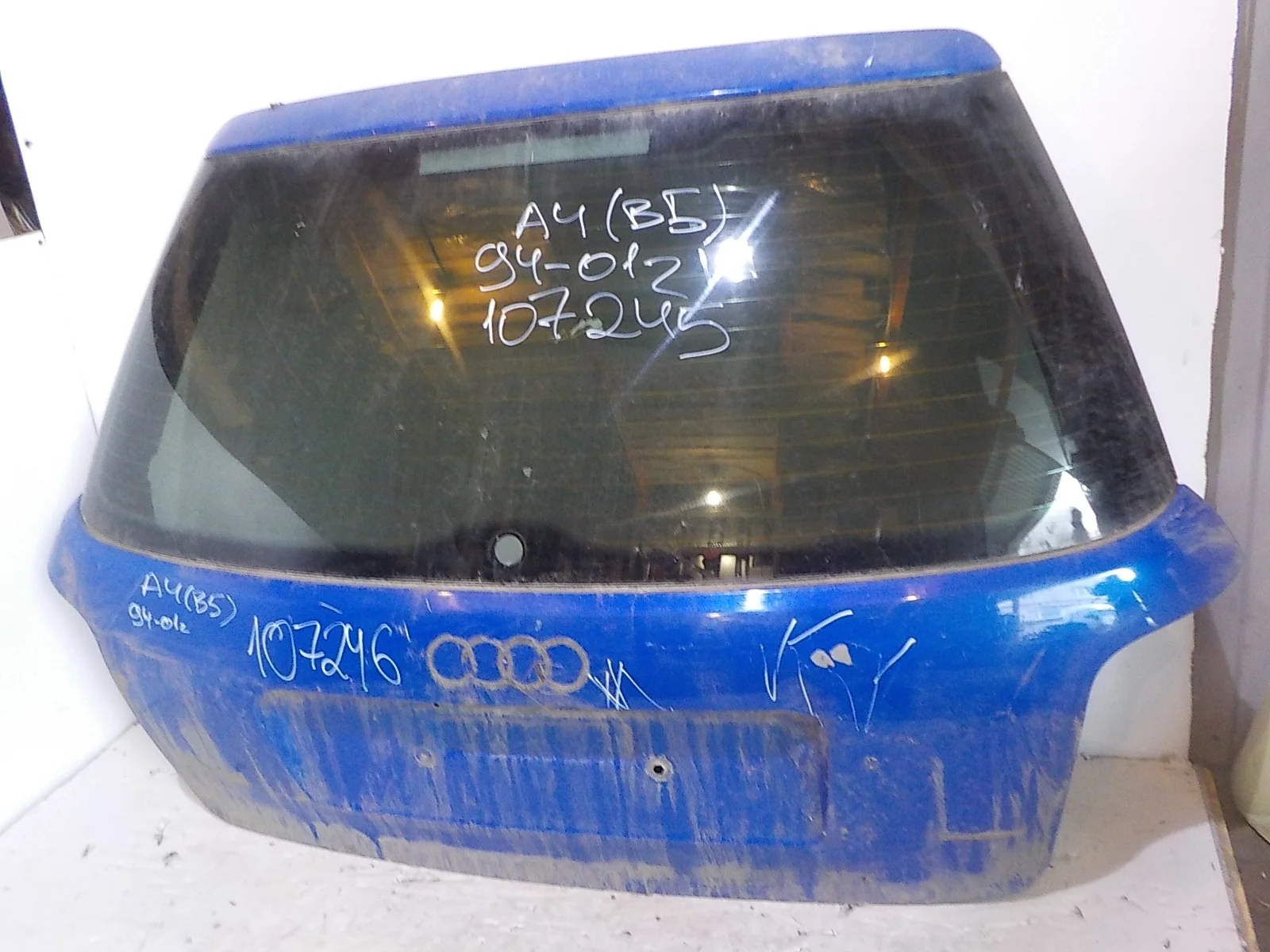 Крышка багажника Audi A4 B5 (1994—1999)