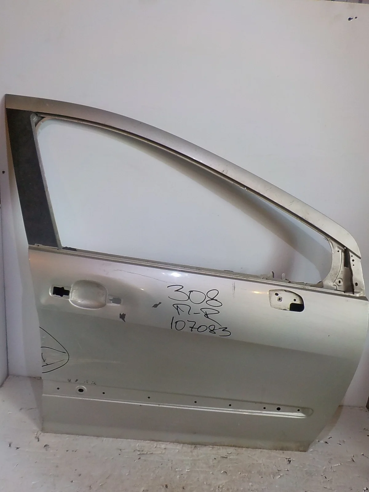 Дверь Peugeot 308 I рестайлинг (2011—2015) Перед Право