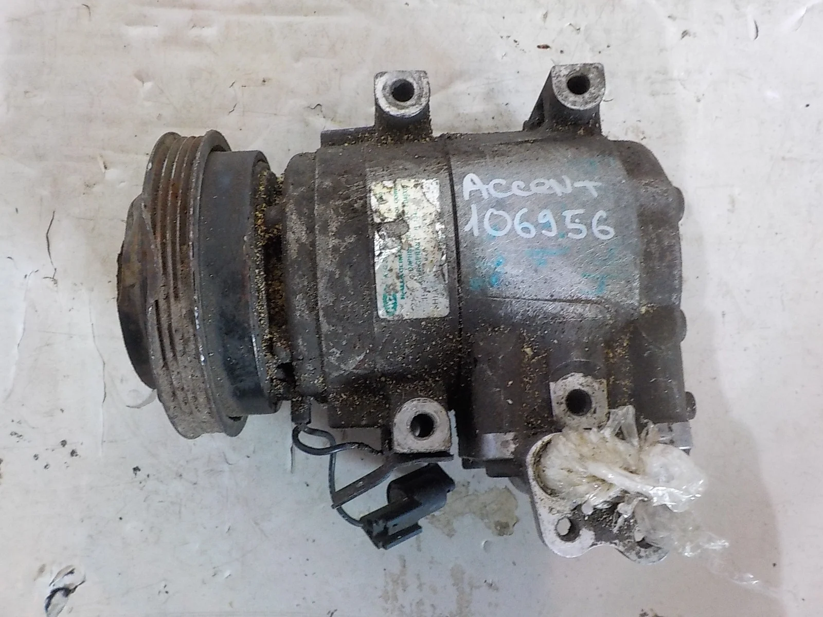 Компрессор кондиционера Hyundai Accent II рестайлинг (2002—2005)