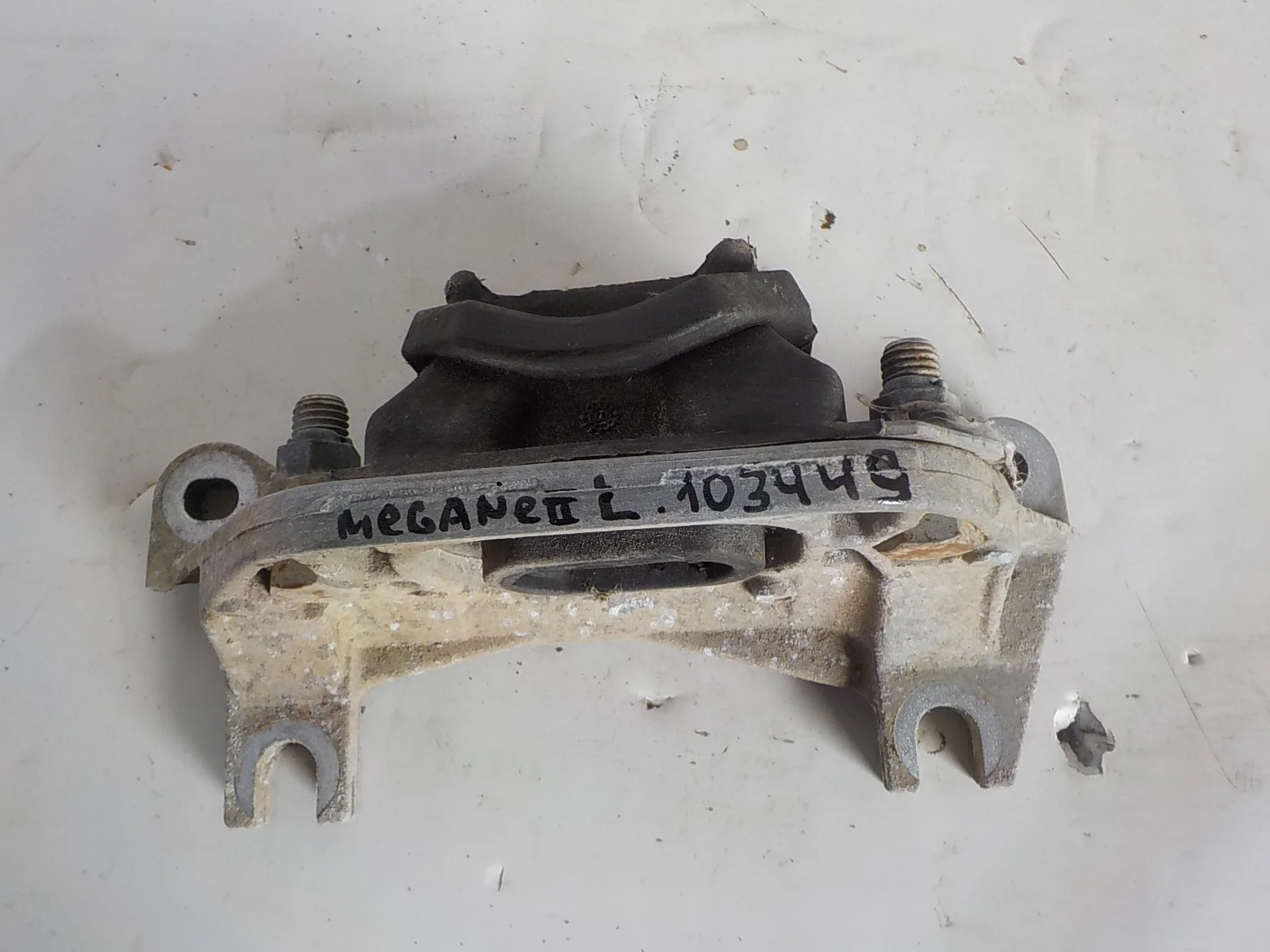 Опора двигателя Renault Sandero I (2009—2014)  Лево