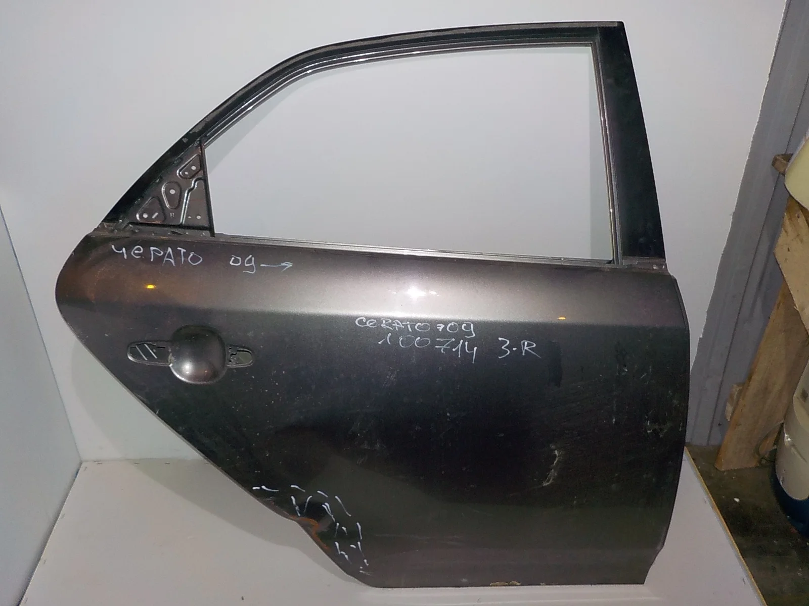 Дверь Kia Cerato II (2008—2013) Зад Право