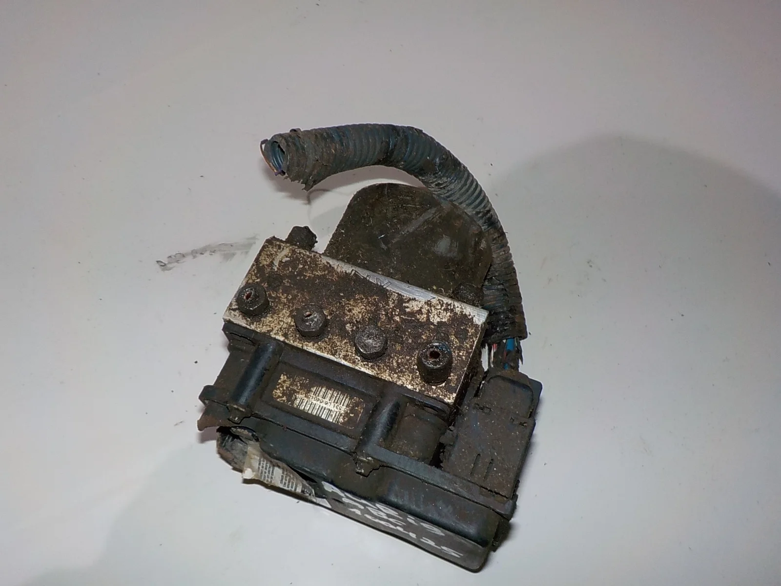 Блок управления ABS Toyota Auris E150 (2006—2010)