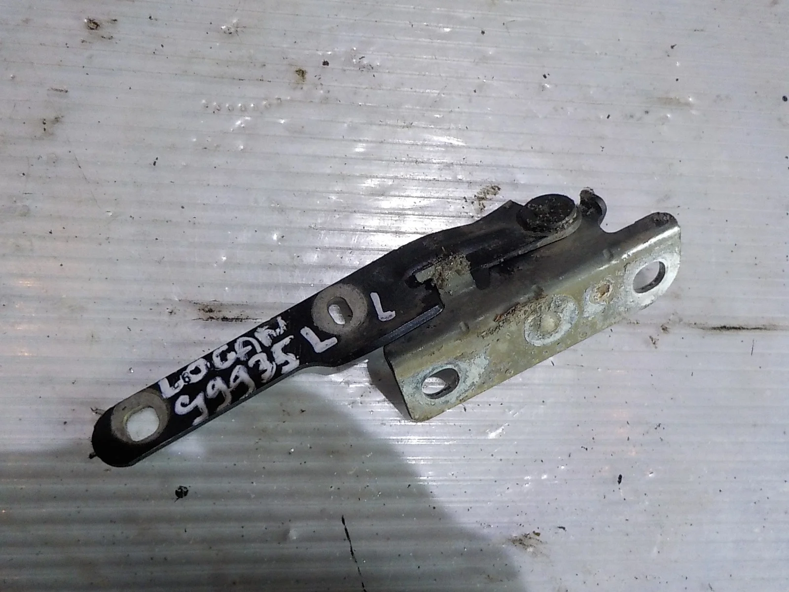 Петля капота ВАЗ (LADA) Largus I (2012—2021) Перед Лево