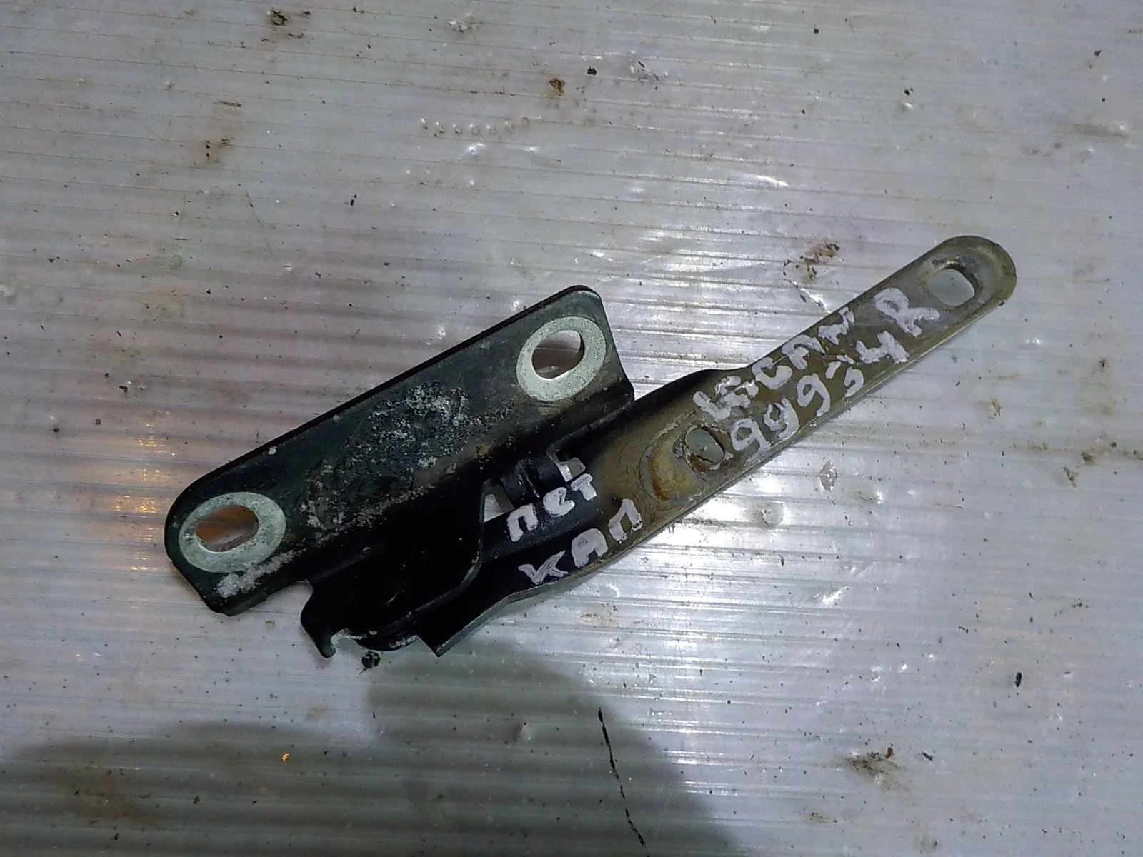 Петля капота ВАЗ (LADA) Largus I (2012—2021) Перед Право