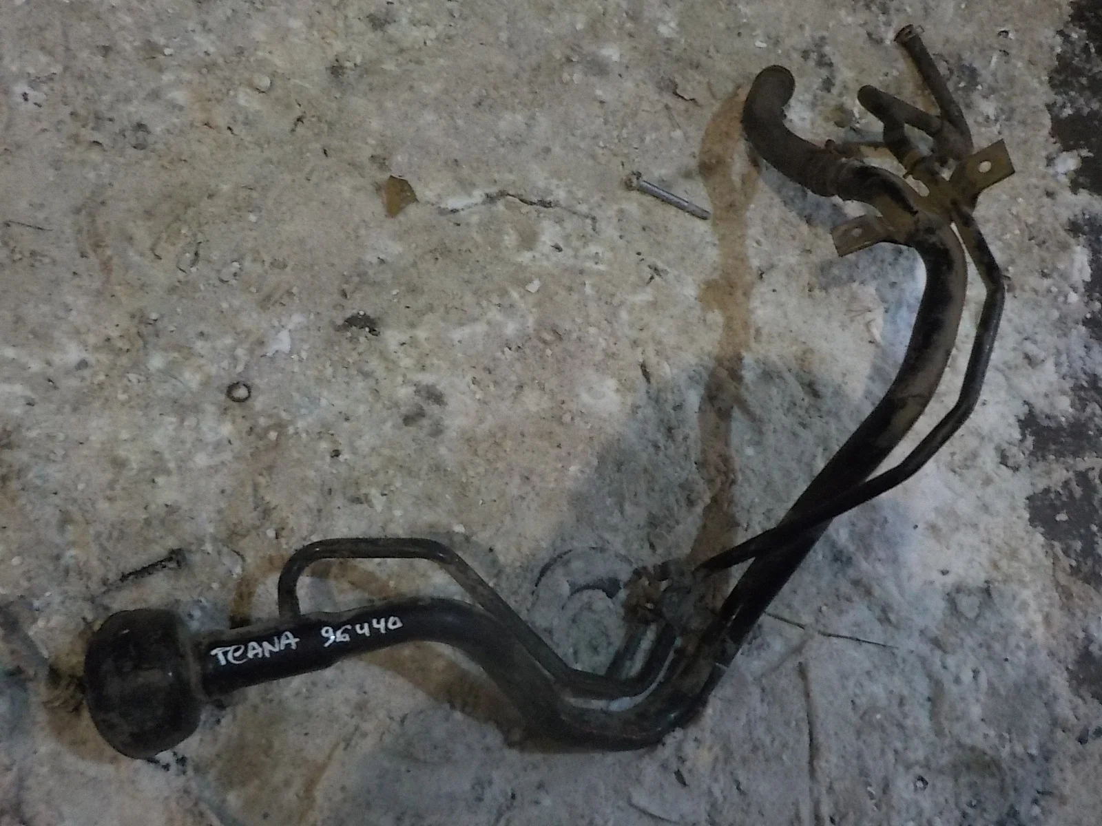 Горловина топливного бака Nissan Teana J31 (2003—2005)