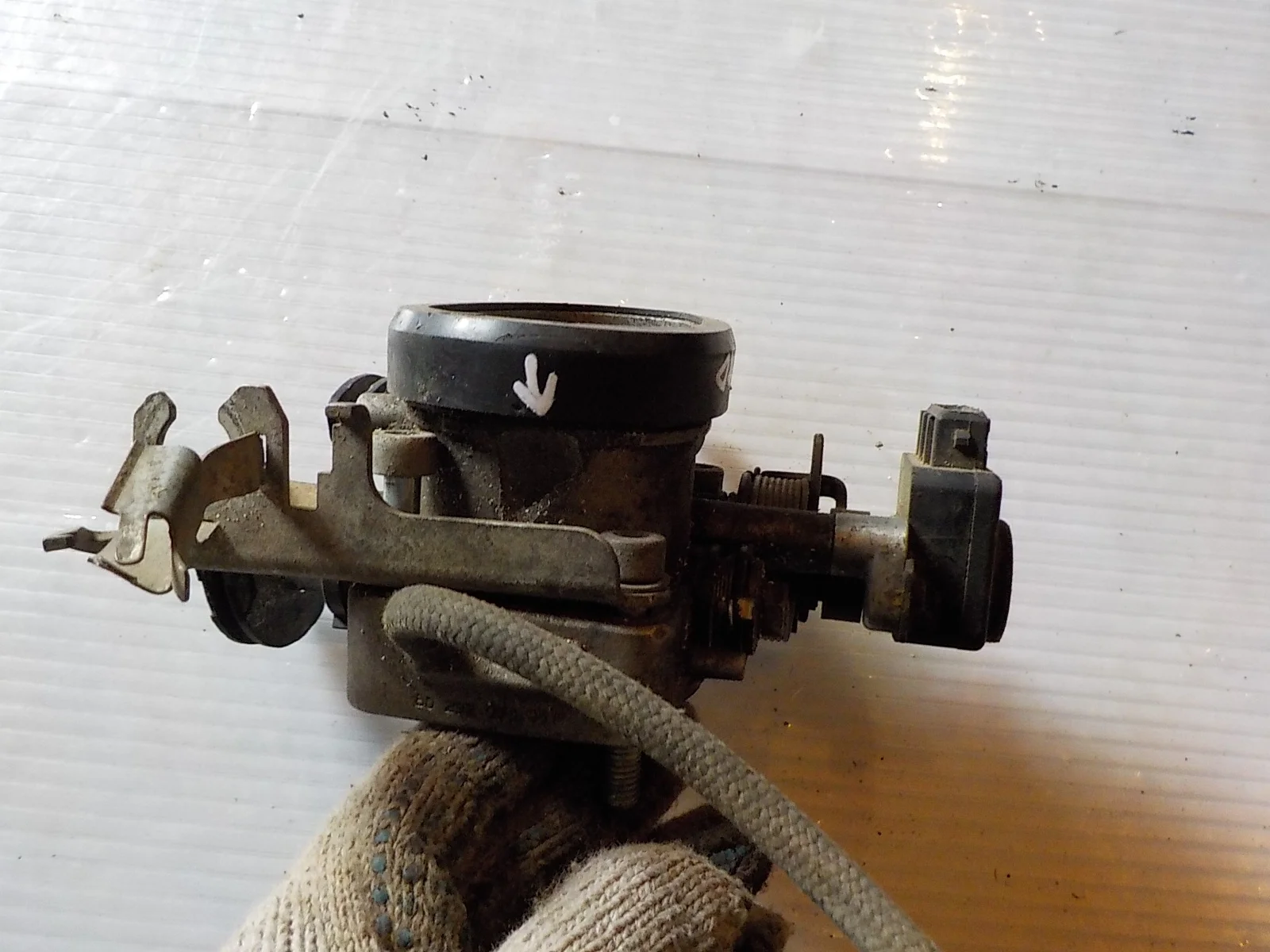 Дроссельная заслонка Audi 80 B4 (1991—1996)