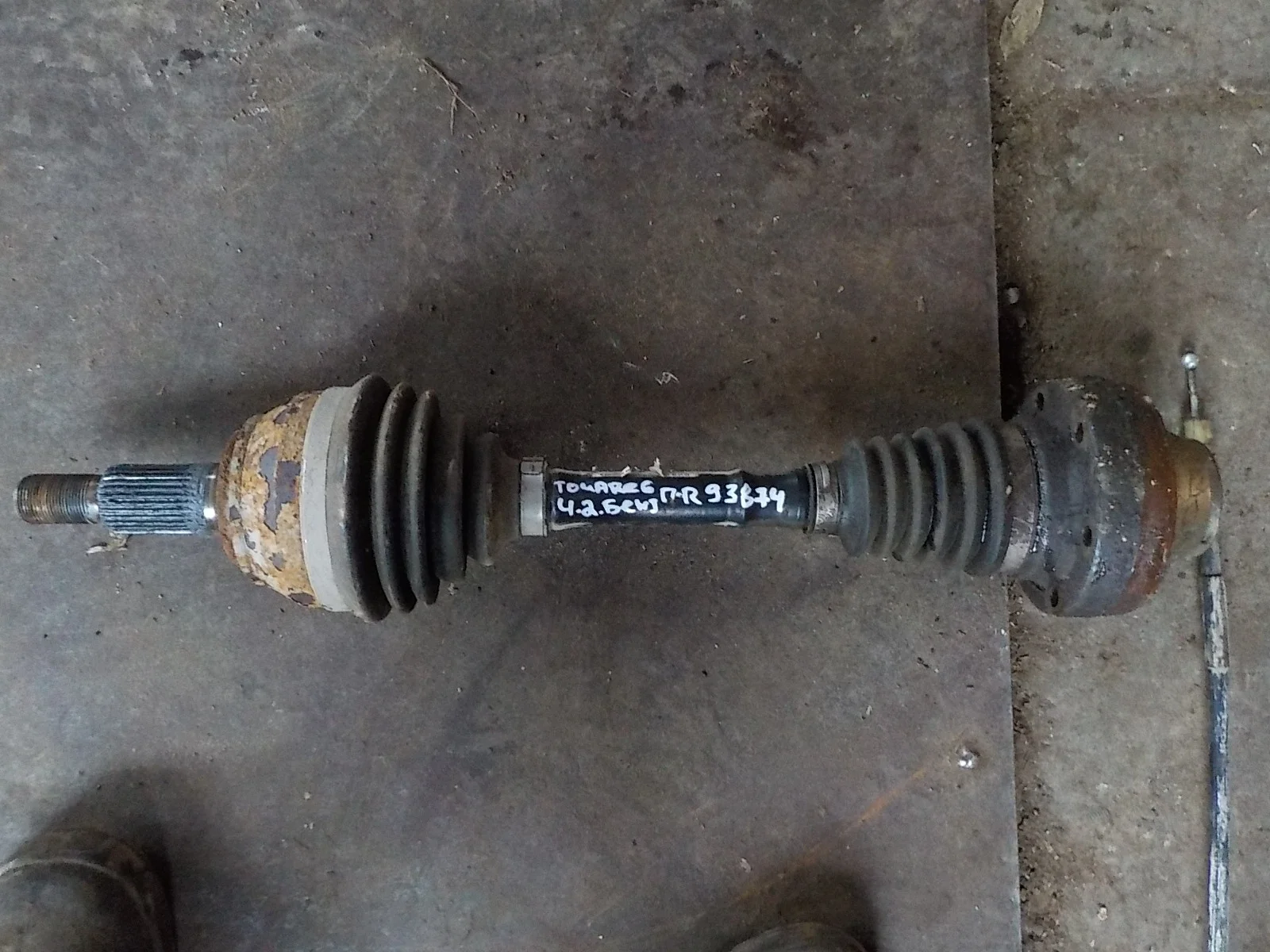 Привод Volkswagen Touareg I (2002—2006) Перед Право