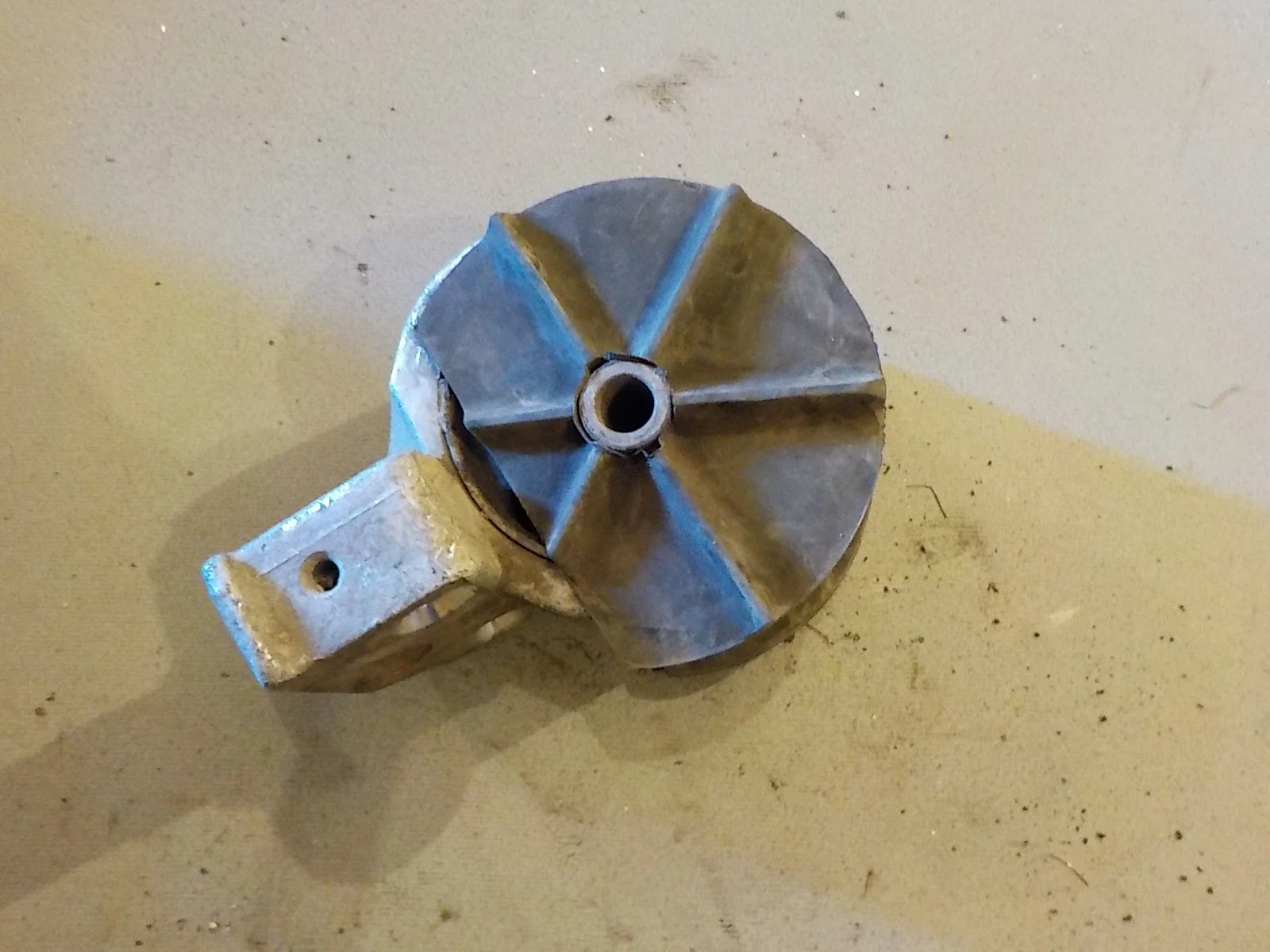 Опора двигателя Hyundai Accent II (1999—2012)  Право