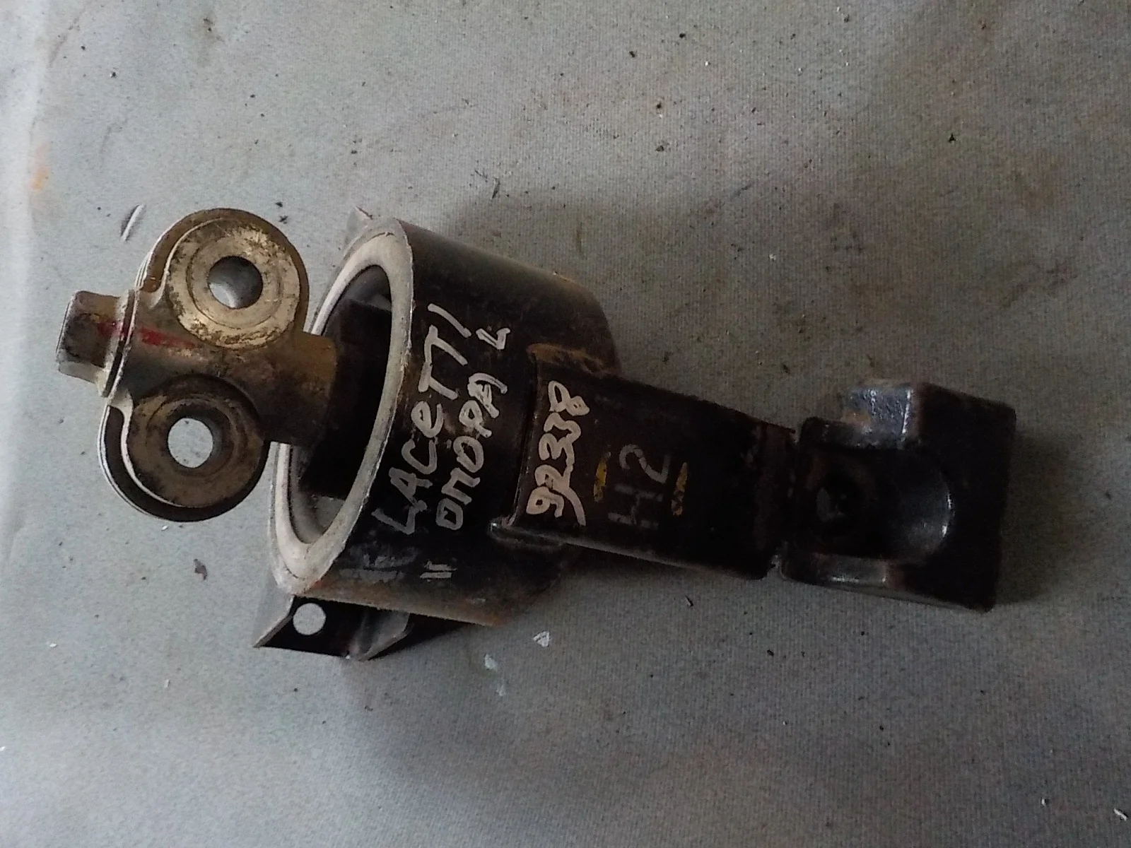 Опора двигателя Chevrolet Lacetti I (2004—2013)  Лево