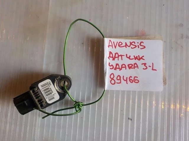 Датчик удара Toyota Avensis T250 (2003—2006) Зад Лево