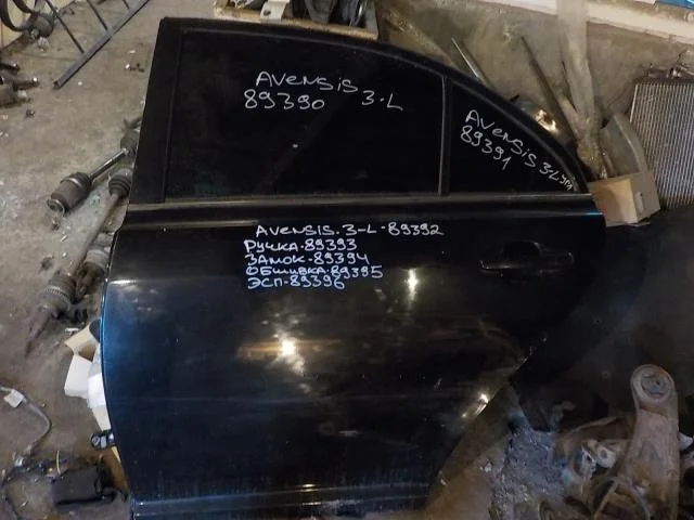 стекло Toyota Avensis T250 (2003—2006) Зад Лево