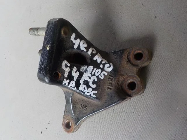 Кронштейн опоры двигателя Kia Ceed ED (2006—2010)