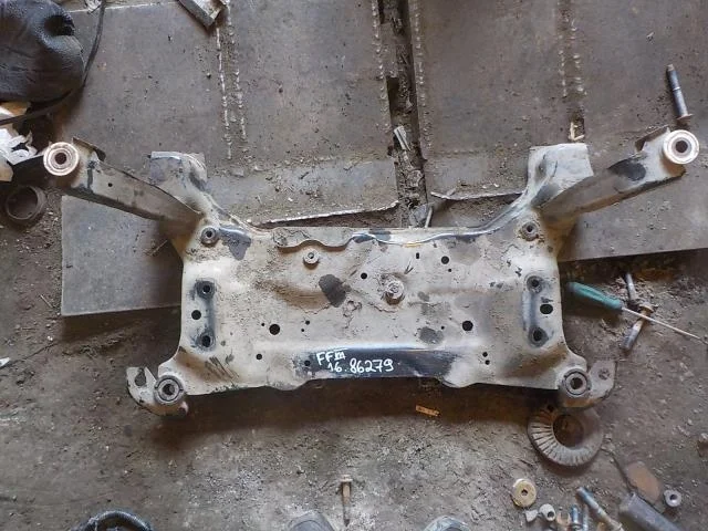 Подрамник Ford Focus III (2011—2015) Перед