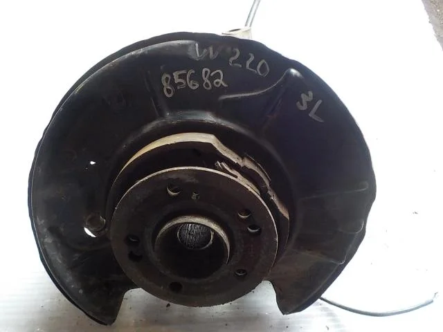 кулак поворотный Mercedes-Benz S-класс W220 (1998—2005) Зад Лево