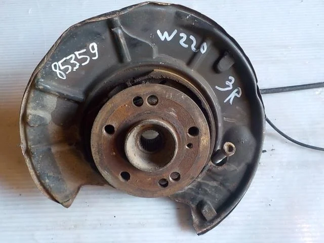 кулак поворотный Mercedes-Benz S-класс W220 (1998—2005) Зад Право