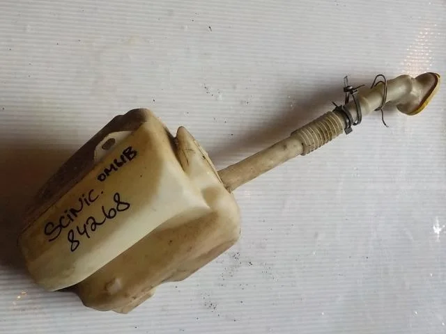 бачок стеклоомывателя Renault Megane II (2002—2006)