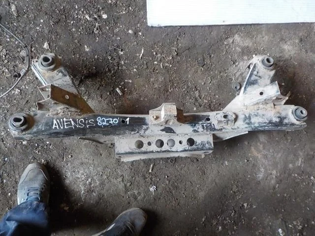 Балка задняя Toyota Avensis T250 (2003—2006) Зад