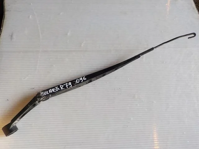 Поводок стеклоочистителя Hyundai Solaris I (2010—2014) Перед Право