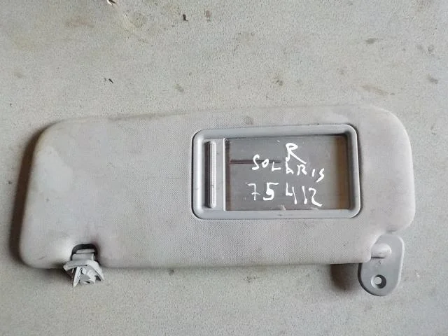 козырек Kia Rio III (2011—2015)  Право