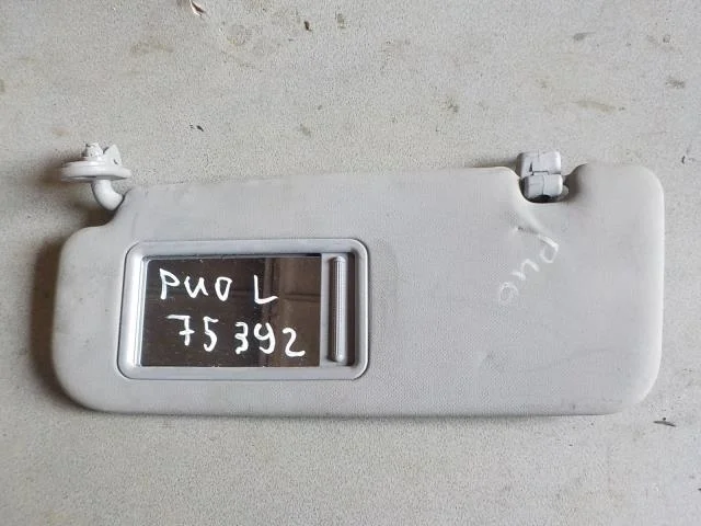 козырек Hyundai Solaris I (2010—2014)  Лево