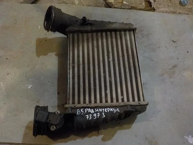 радиатор интеркулера Volkswagen Passat B5 рестайлинг (2000—2005)