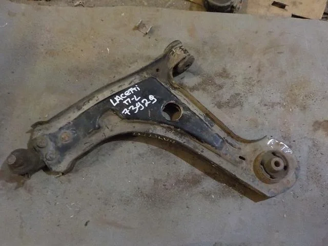Рычаг Chevrolet Lacetti I (2004—2013) Перед Лево
