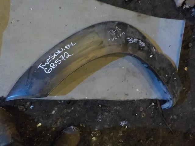 Накладка на крыло Hyundai Tucson I (2004—2015) Перед Лево