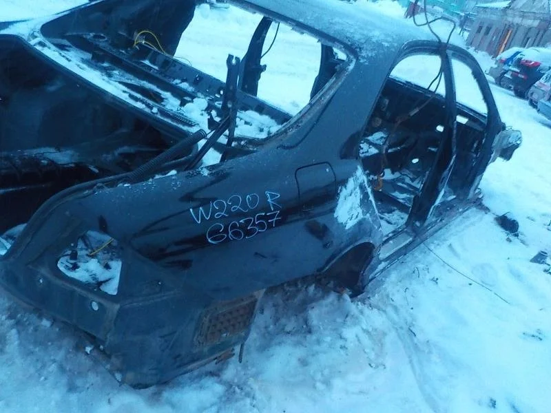 боковина кузова Mercedes-Benz S-класс W220 (1998—2005)  Право