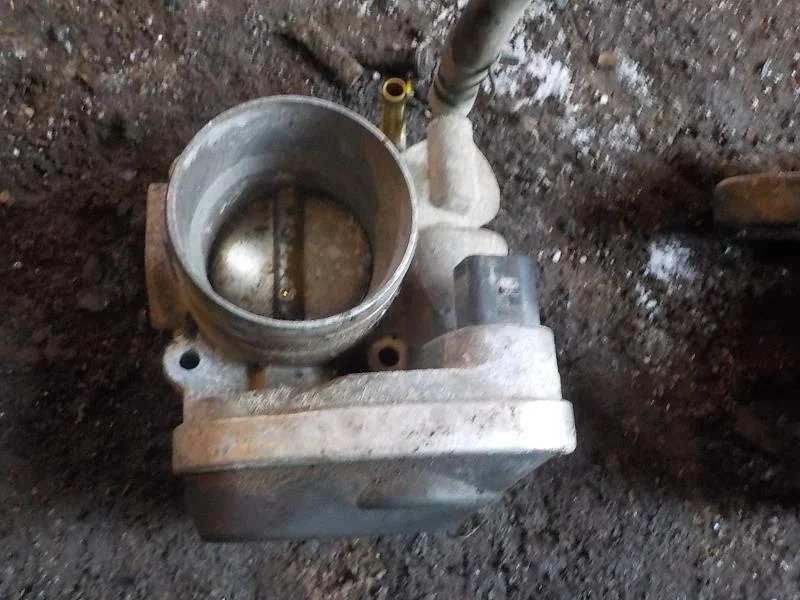 Дроссельная заслонка Volkswagen Bora A4 (1998—2005)