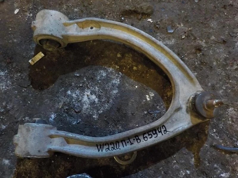 Рычаг Mercedes-Benz E-класс W211/S211 (2002—2006) Перед Лево Верх