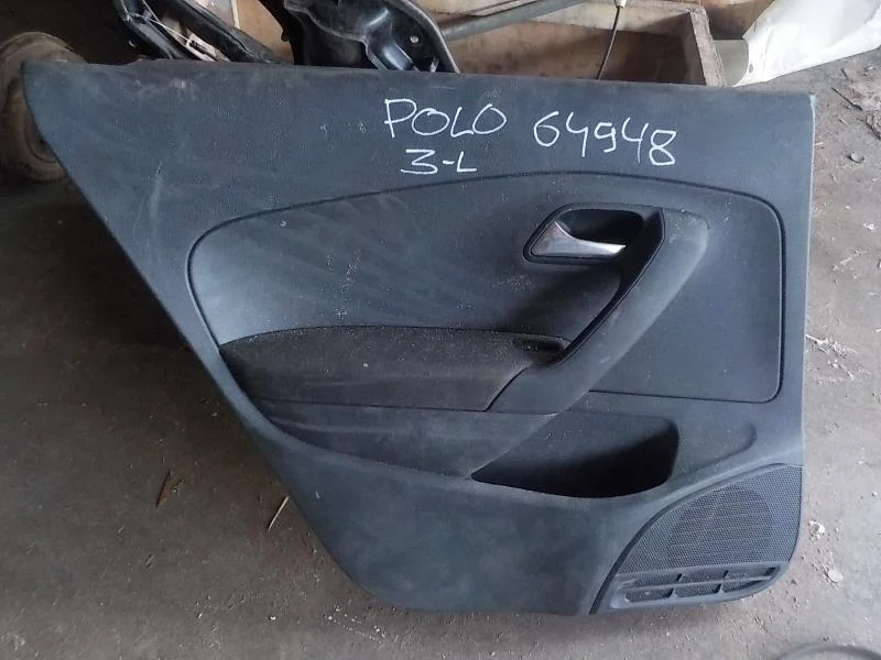 Обшивка двери Volkswagen Polo V (2009—2015) Зад Лево